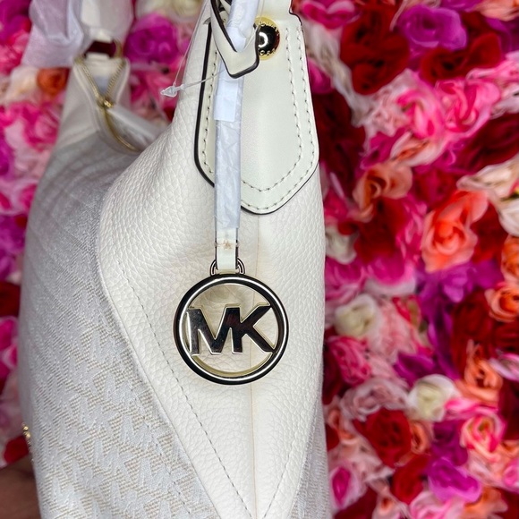 😻‼️❤️‍🔥NEW Michael Kors Large Cream Tote Bag 😻‼️❤️‍🔥✨ - Picture 4 of 9